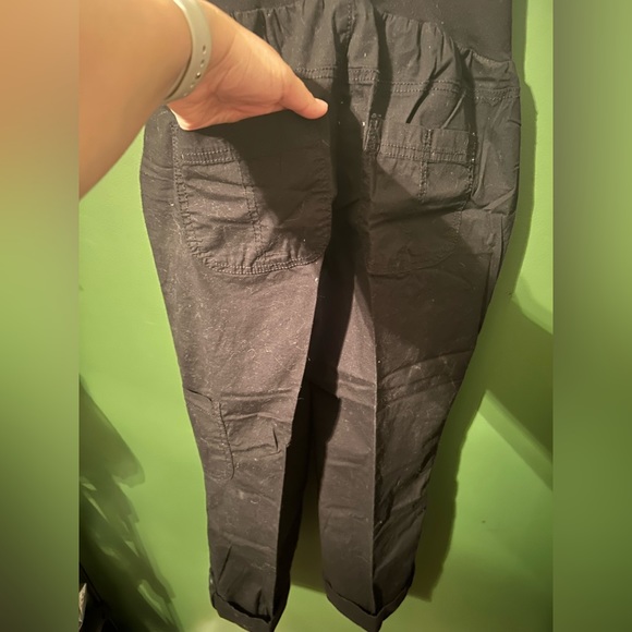 Bundle of cropped maternity pants in black and blue - Picture 7 of 7